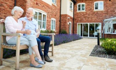 Independent Living with Ease: Features to Look for in a Retirement Community