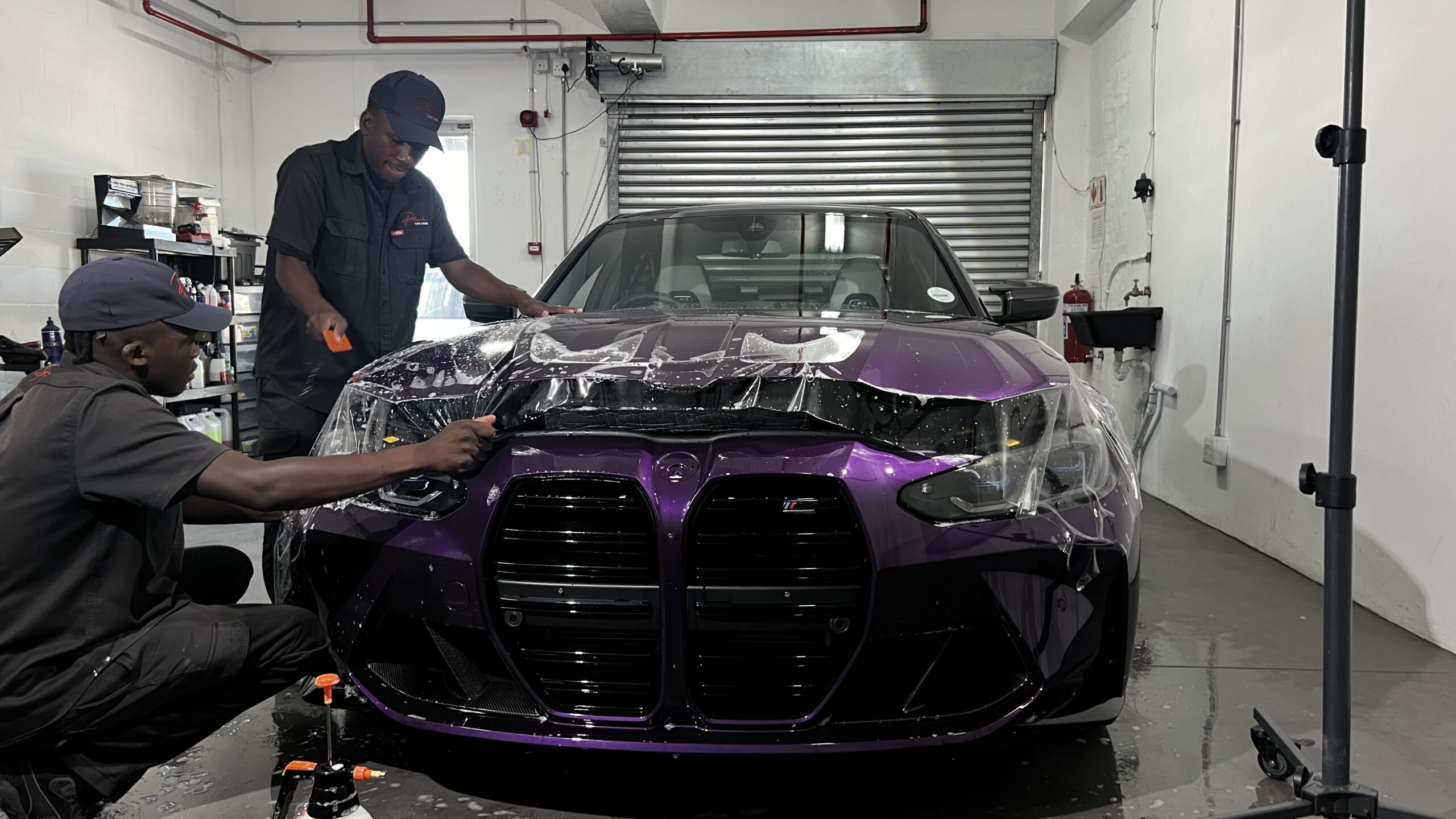 Beyond Paint and Glass: Combining Automotive Wraps with Reliable Auto Glass Care