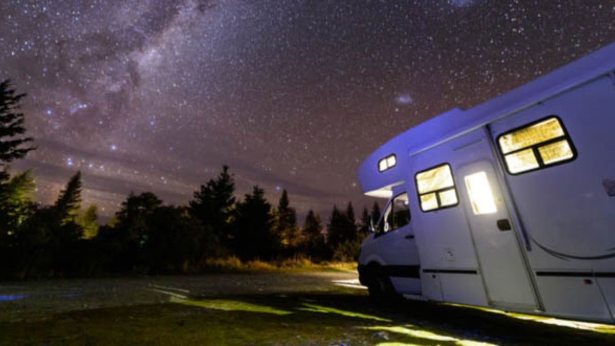 Campervan Routes for Stargazing in Australia