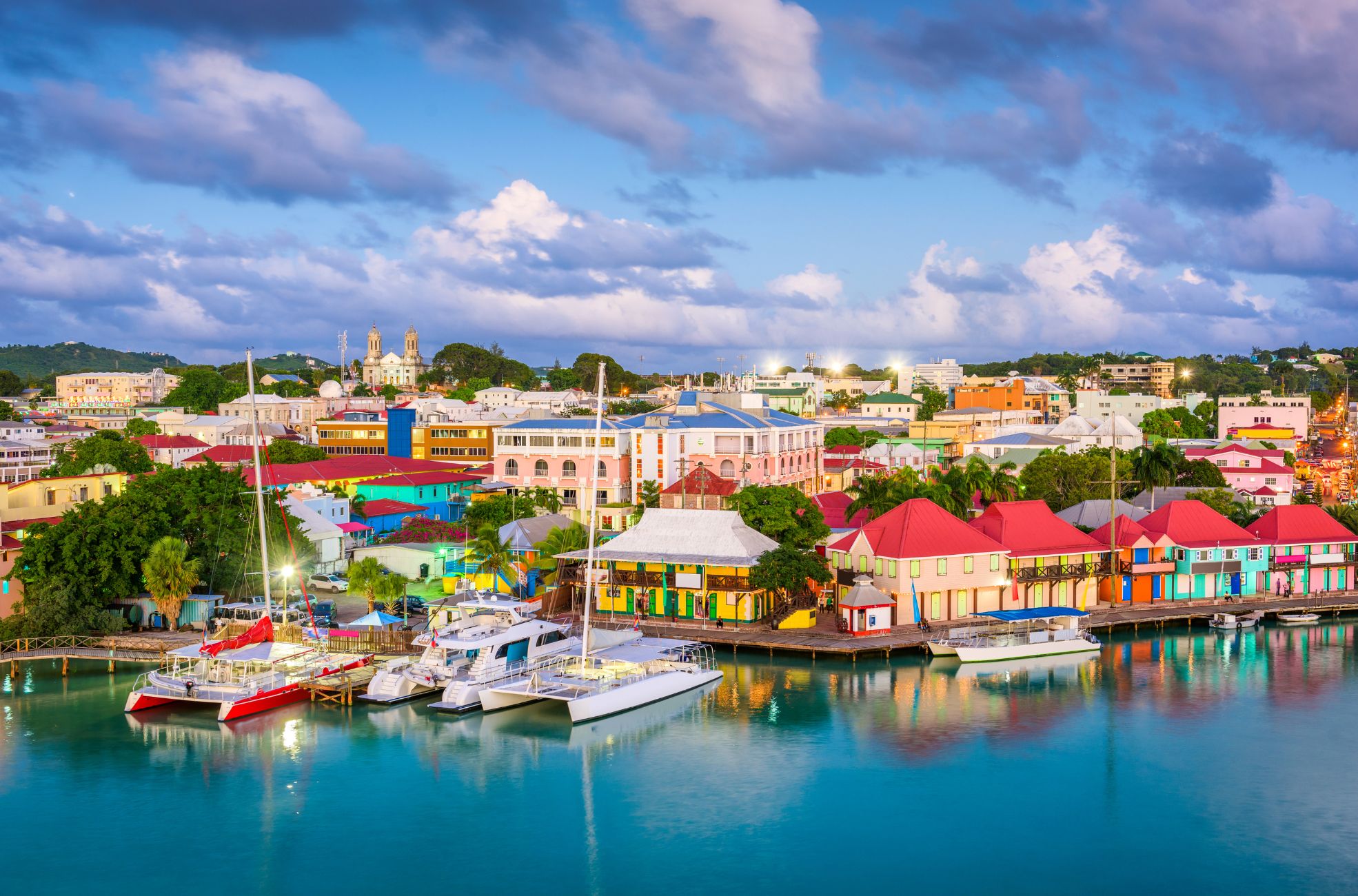 Leveraging Real Estate: Acquiring Antigua and Barbuda Citizenship Through Property Investment